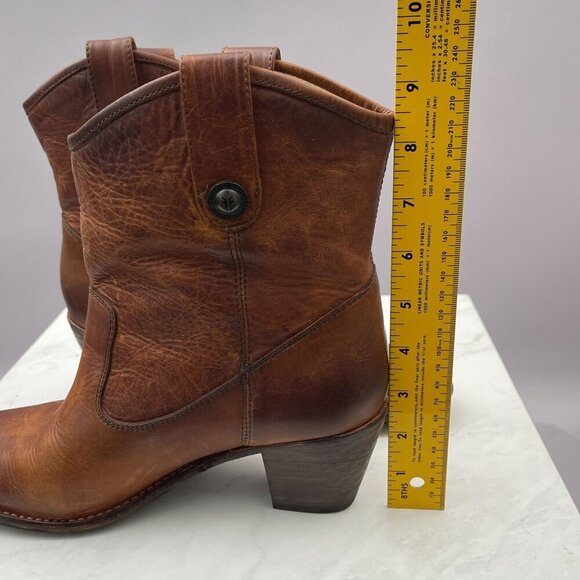 Frye Billy Short Cognac Brown Leather Ankle Boots Button Detail Women's 10 B - Picture 12 of 12